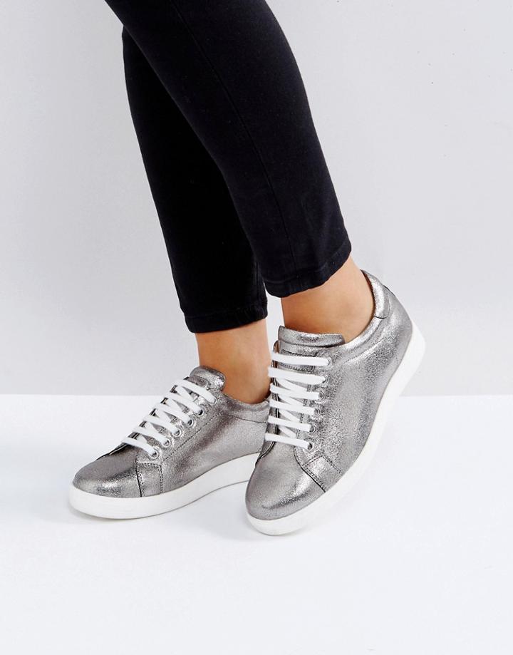 Carvela Leather Sneaker - Silver