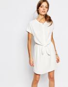 Suncoo Tie Waist Dress In White - White