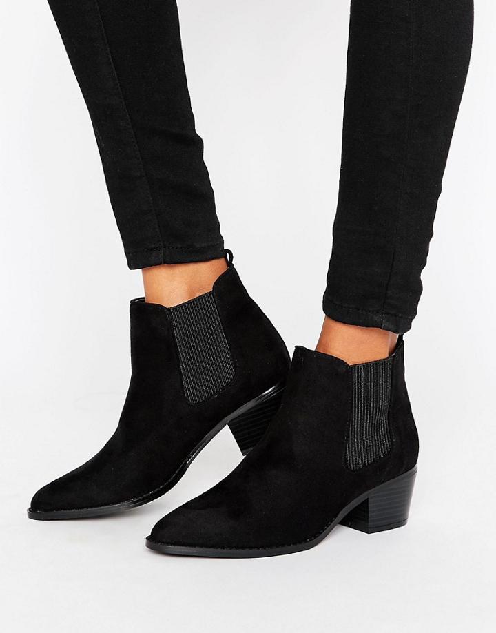 Head Over Heels Pointed Chelsea Boot - Black