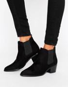 Head Over Heels Pointed Chelsea Boot - Black