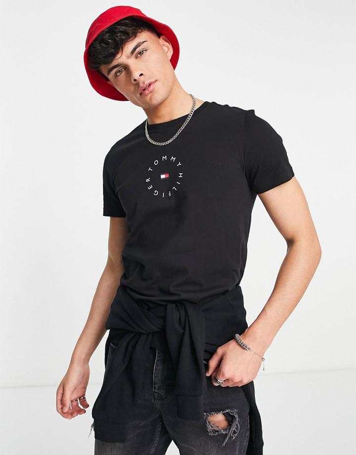 Tommy Hilfiger Circle Chest Logo T-shirt In Black