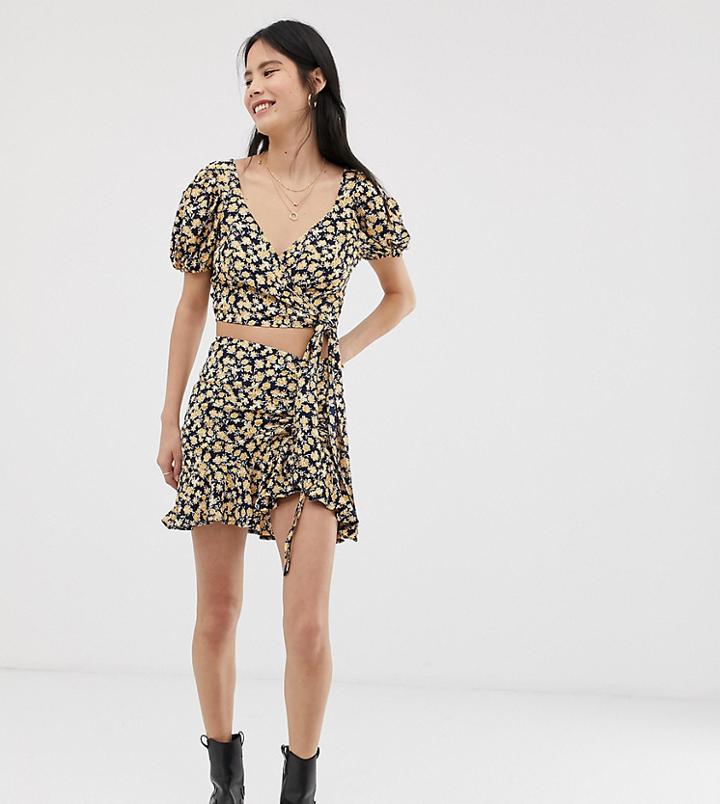 Kiss The Sky Ruched Front Mini Skirt In Ditsy Floral Two-piece - Black