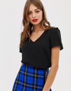 Oasis Top With V-neck In Black - Black