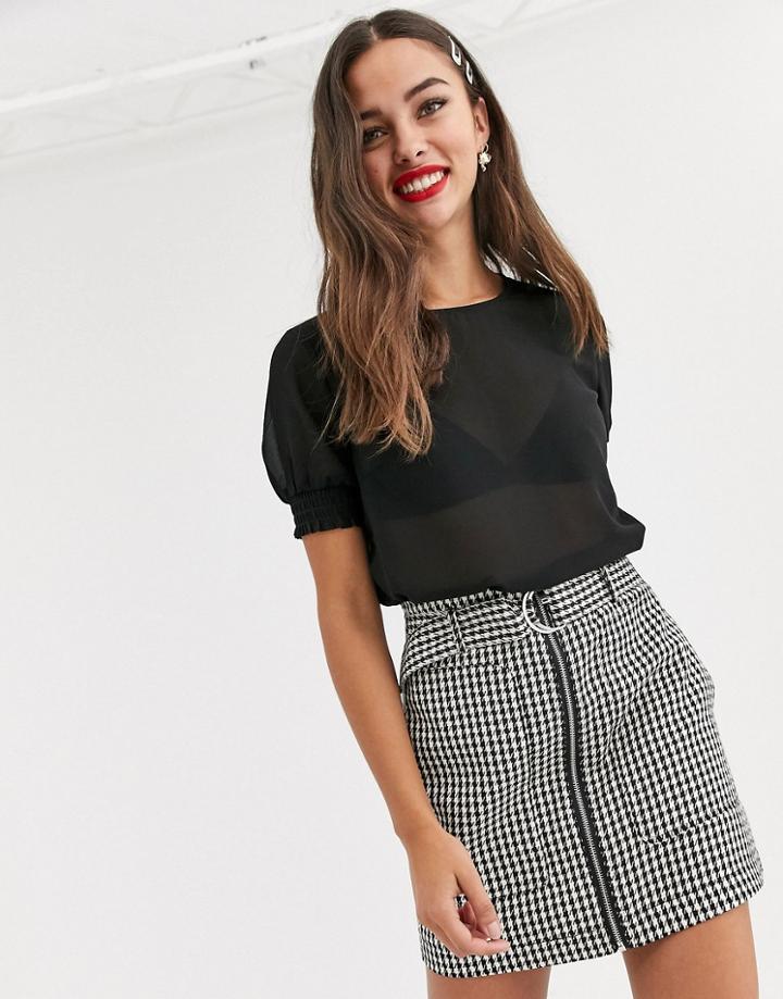 Pieces Amalie Short Puff Sleeve Blouse-black