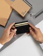 Fred Perry Leather Billfold Wallet With Coin Pocket In Black - Black
