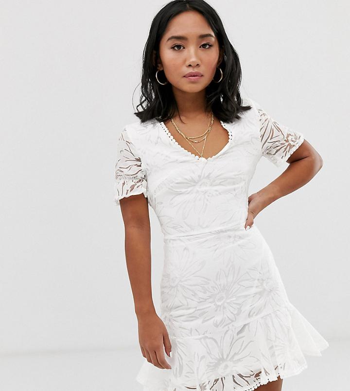 Parisian Petite Mini Tea Dress In Floral Devore-white