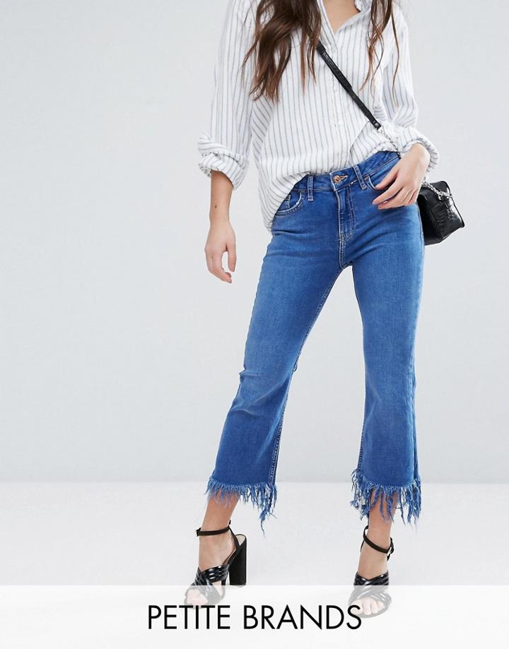 New Look Petite Frayed Hem Kick Flare Jeans - Blue
