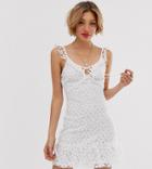 Parisian Petite Scoop Neck Dress-white