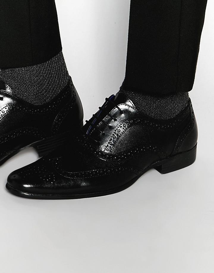 Red Tape Etched Brogues In Black Leather - Black