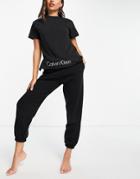 Calvin Klein Eco Cotton Logo Detail T-shirt In Black