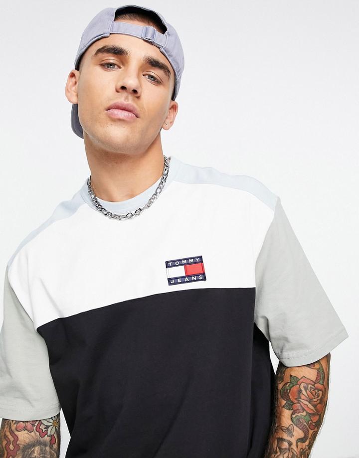 Tommy Jeans Cotton Color Block Badge Logo T-shirt In Black