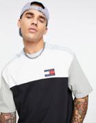 Tommy Jeans Cotton Color Block Badge Logo T-shirt In Black