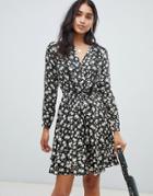 Oasis Ditsy Floral Tea Dress In Mono - Multi