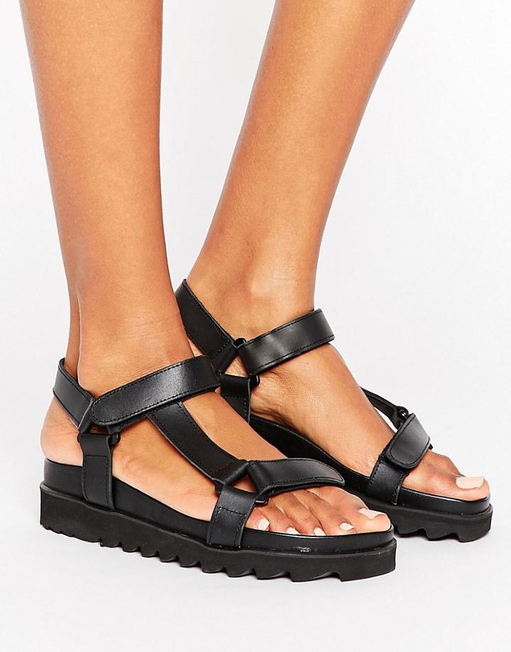 Sixtyseven D-ring Flatform Sandal - Black