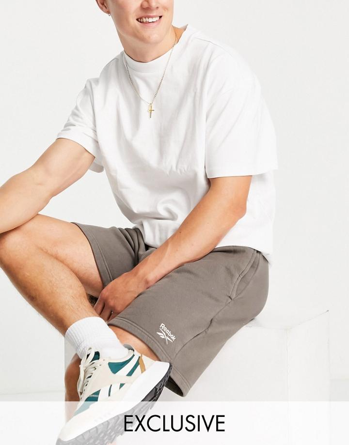 Reebok Logo Shorts In Taupe Brown - Exclusive To Asos