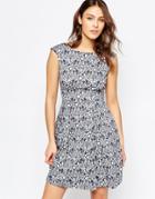Closet Flare Dress With V Back In Thistle Print