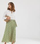 New Look Ditsy Floral Wrap Skirt In Green - Green