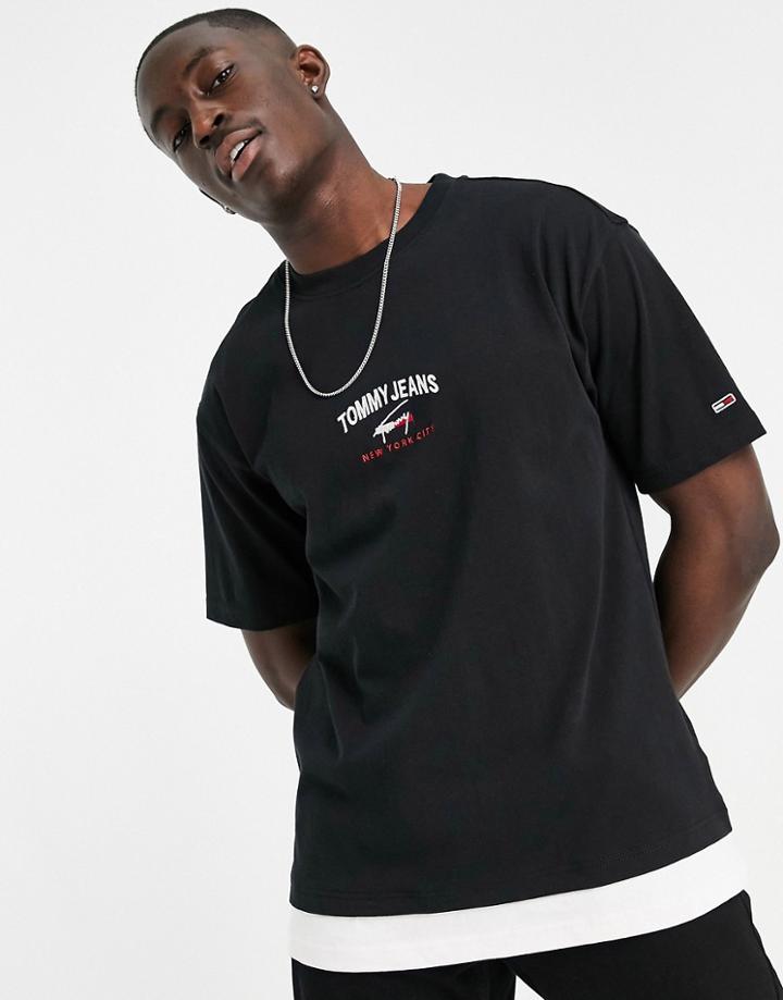 Tommy Jeans Oversized Fit Central Logo T-shirt In Black