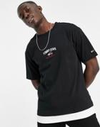 Tommy Jeans Oversized Fit Central Logo T-shirt In Black
