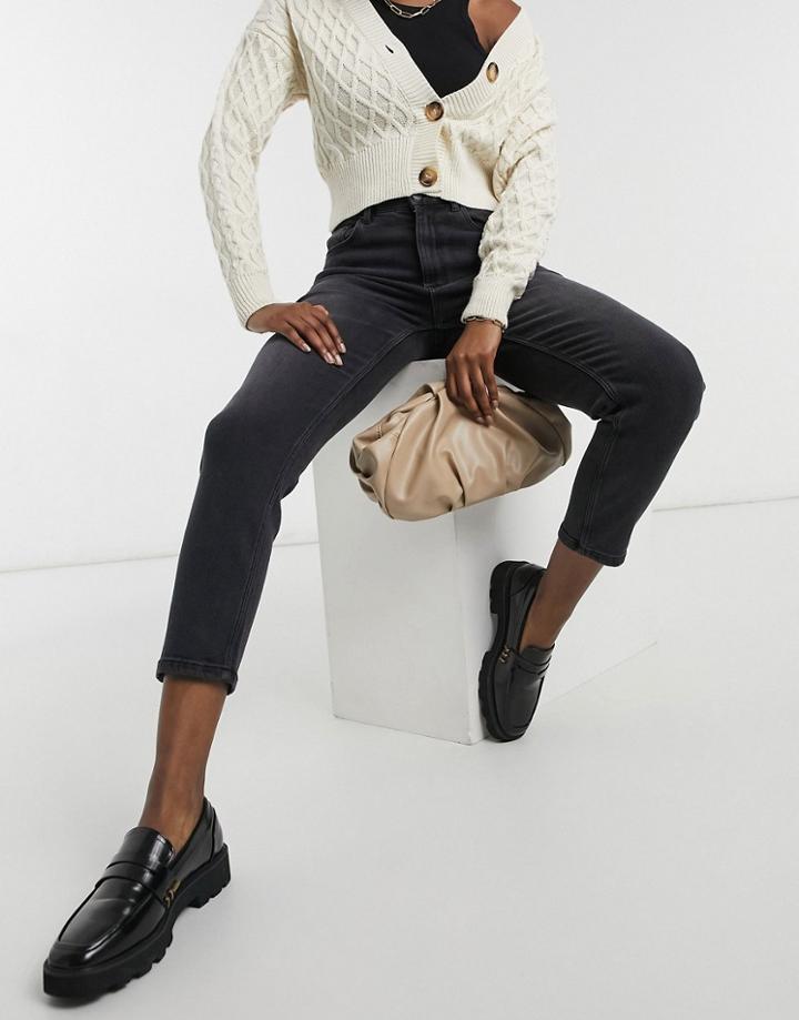 Vero Moda Joana Mom Jeans With High Rise In Black