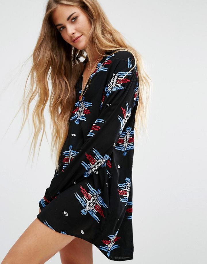 Honey Punch Deep V Neck Dress With Embroidery - Black