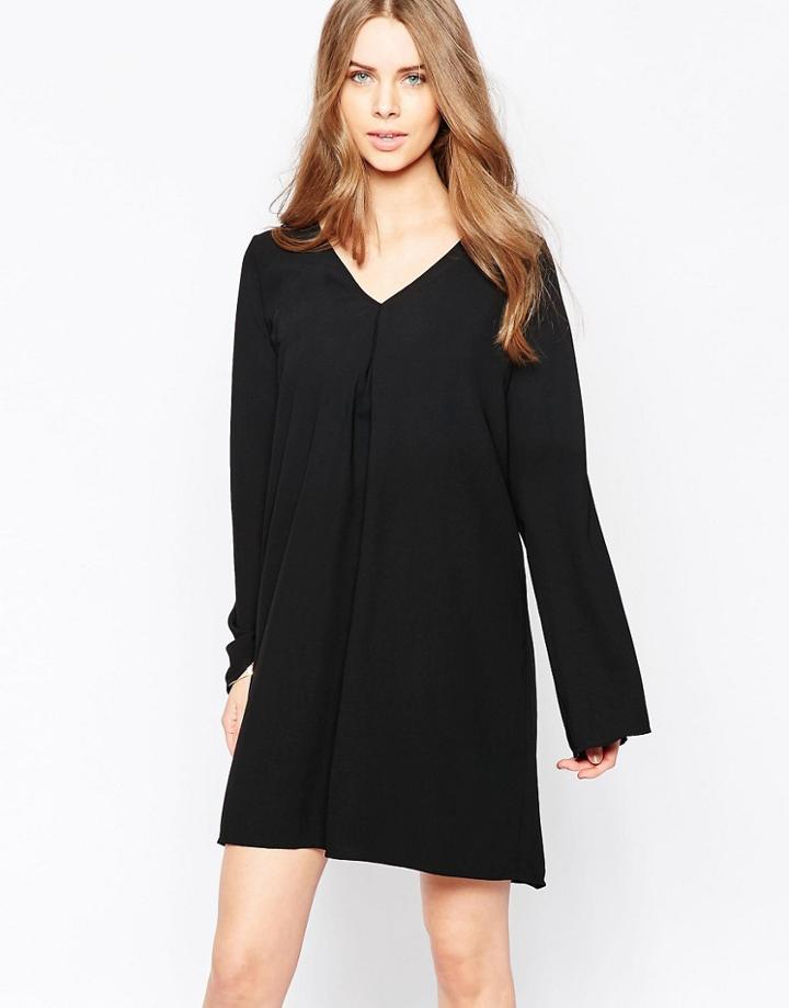 Minimum Moves V Neck Long Sleeve Swing Dress - Black