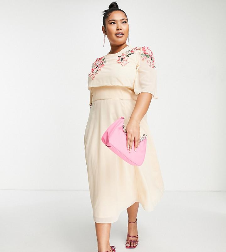 Hope & Ivy Plus Suki Embroidered Dress In Cream-white