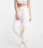 Native Youth Baggy Cargo Pants With Contrast Panels-white