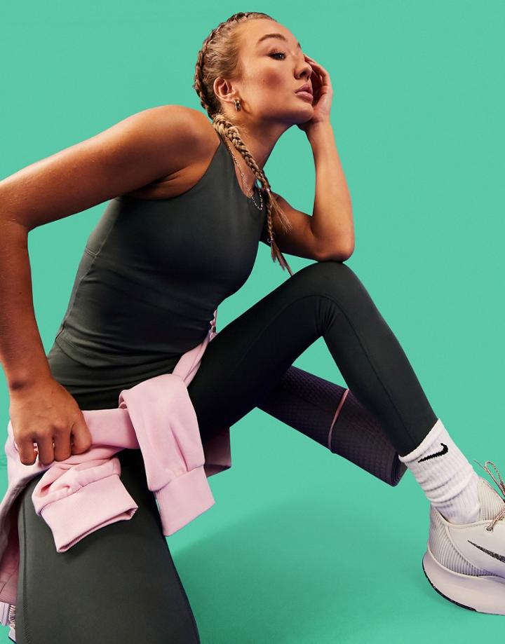 Asos 4505 Active Tank Top With Inner Bra-green