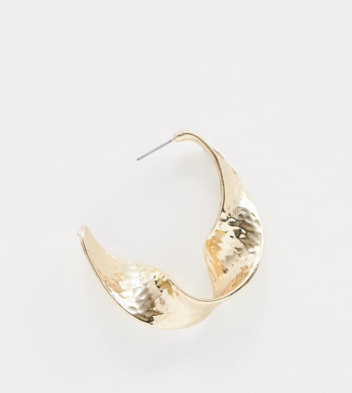 Warehouse Hammered Twist Earrings In Gold - Gold