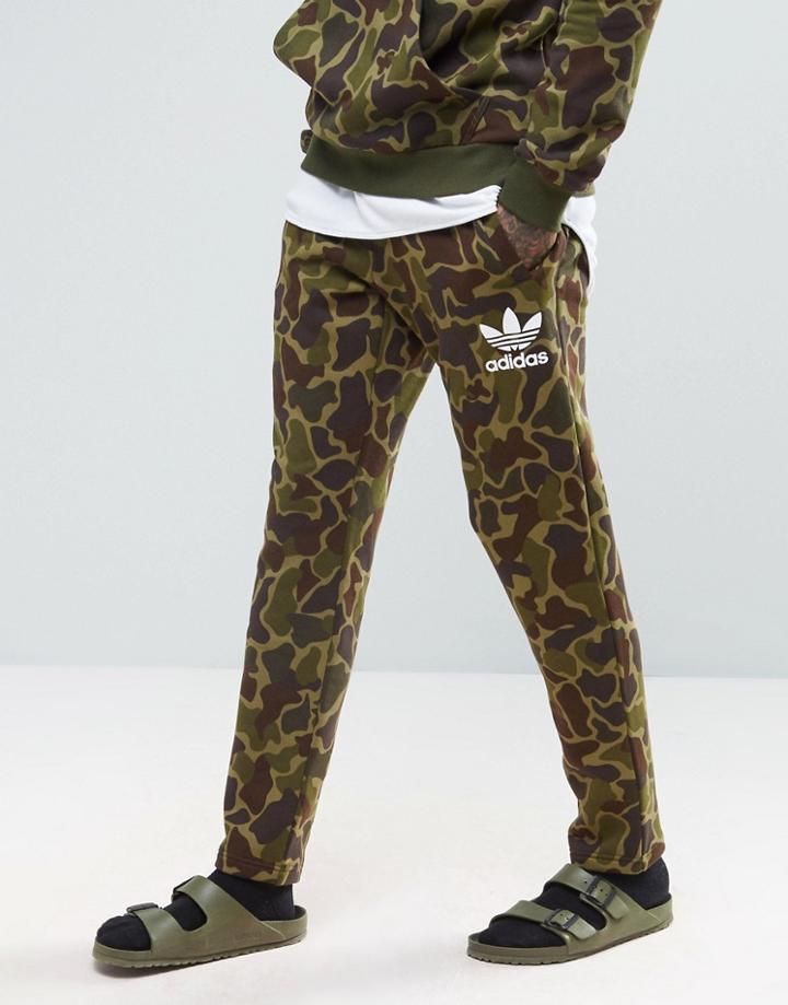 Adidas Originals Joggers In Camo Bk5901 - Green