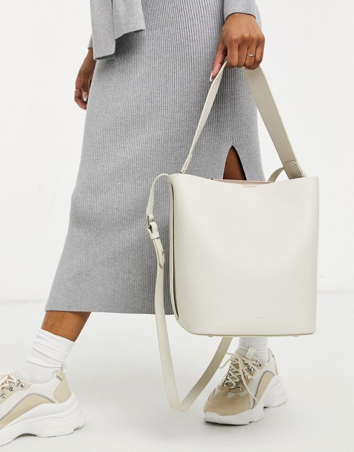 Reiss Hudson Leather Shoulder Bag In Off White
