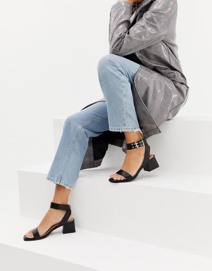 Raid Bessie Black Block Square Toe Heel Sandal - Black