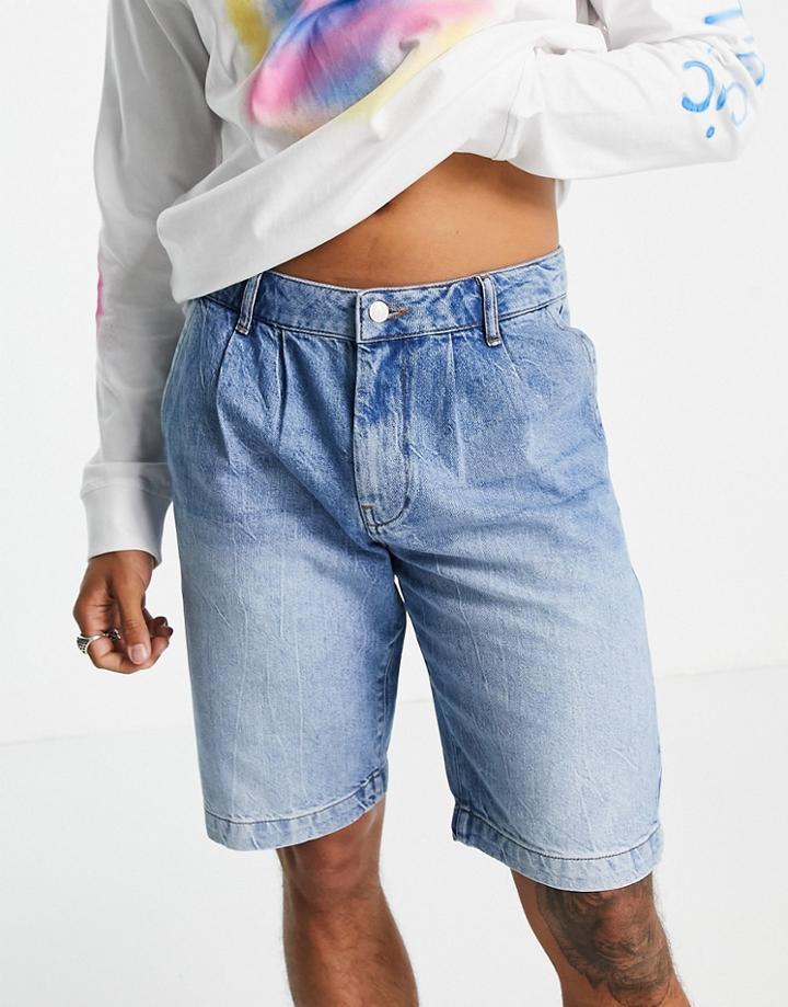 Topman Pleat Front Denim Shorts In Mid Wash-blues
