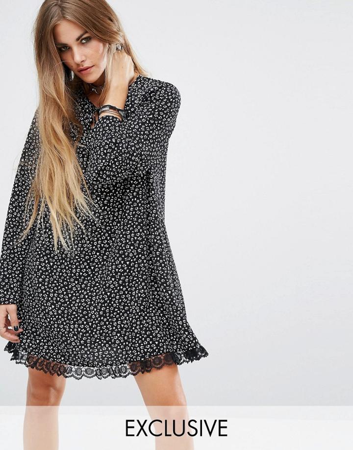 Reclaimed Vintage Smock Dress With Frilled Hem & Tie Neck Detail In Ditsy Crepe - Black