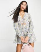 Love Triangle Balloon Sleeve Romper In Blue Vintage Floral-blues
