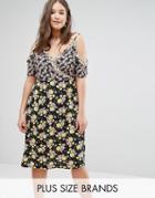 New Look Plus Mixed Print Cold Shoulder Wrap Dress - White
