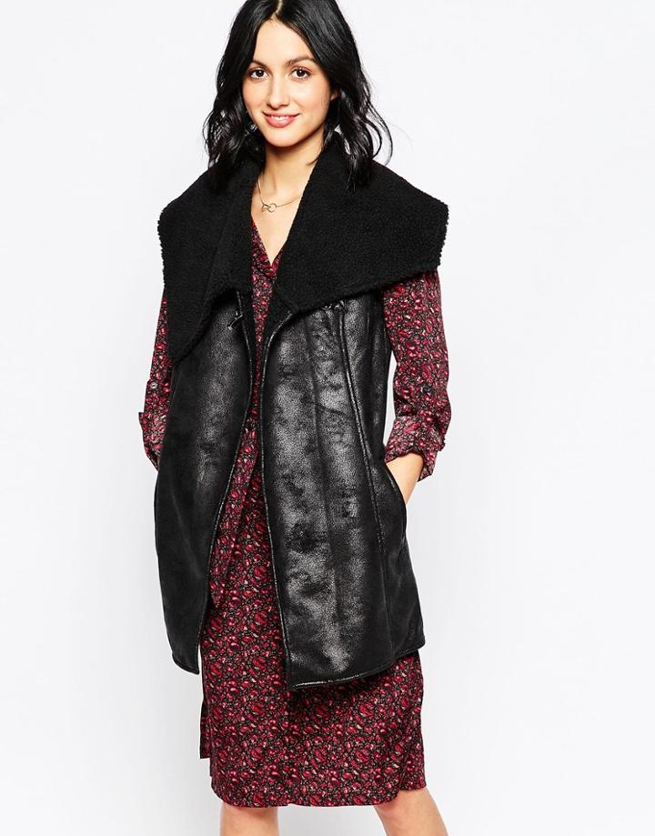 Influence Asymmetric Vest With Metal Clasp