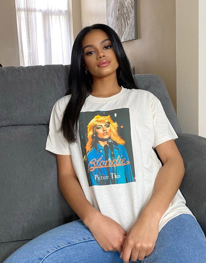 Daisy Street Relaxed T-shirt With Blondie Graphic-yellow