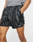 Nike Running Wild Run Challenger 5 Inch Printed Shorts In Black