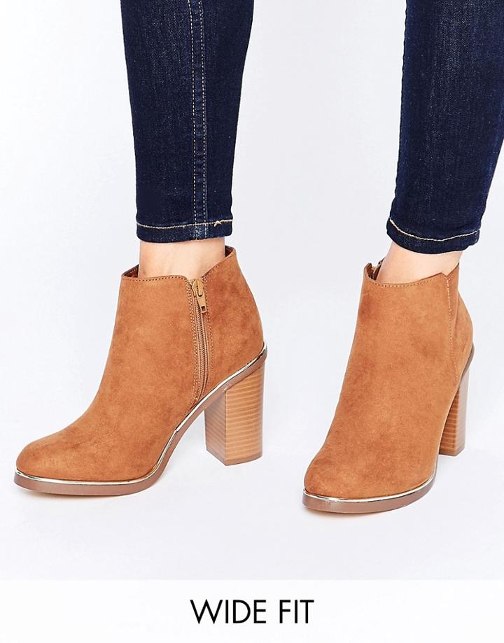 New Look Wide Fit Metal Detail Ankle Boots - Stone