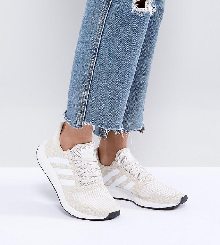 Adidas Originals Swift Run Sneakers In Cream With White Stripe - Cream