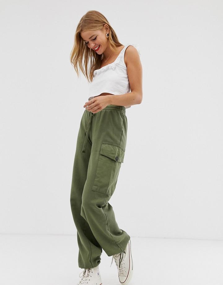 Pull & Bear Utility Jogger In Green - Green