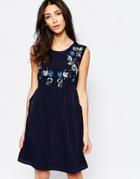 Yumi Skater Dress With Floral Details - Navy