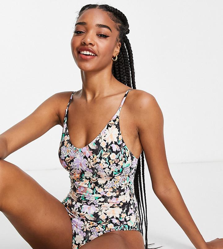 Pieces Tall V-neck Swimsuit In Black Floral-multi