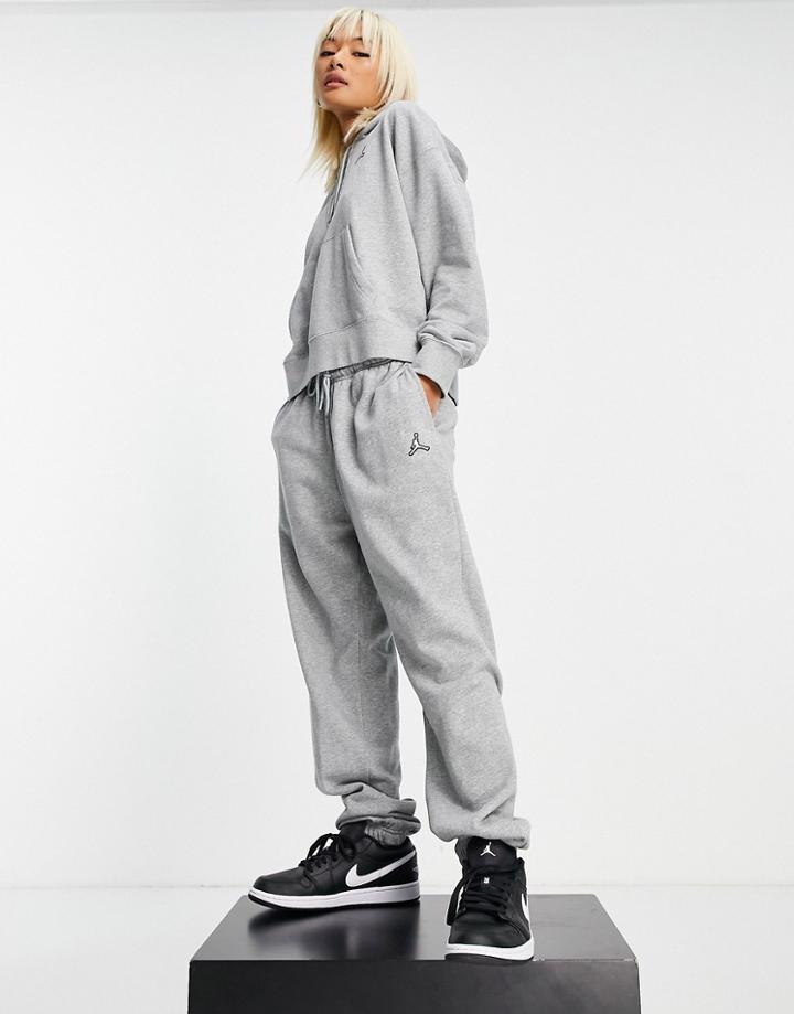 Nike Jordan Essentials Cuffed Fleece Sweatpants In Gray Heather