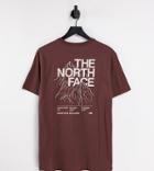 The North Face Mountain Outline T-shirt In Burgundy Exclusive At Asos-purple