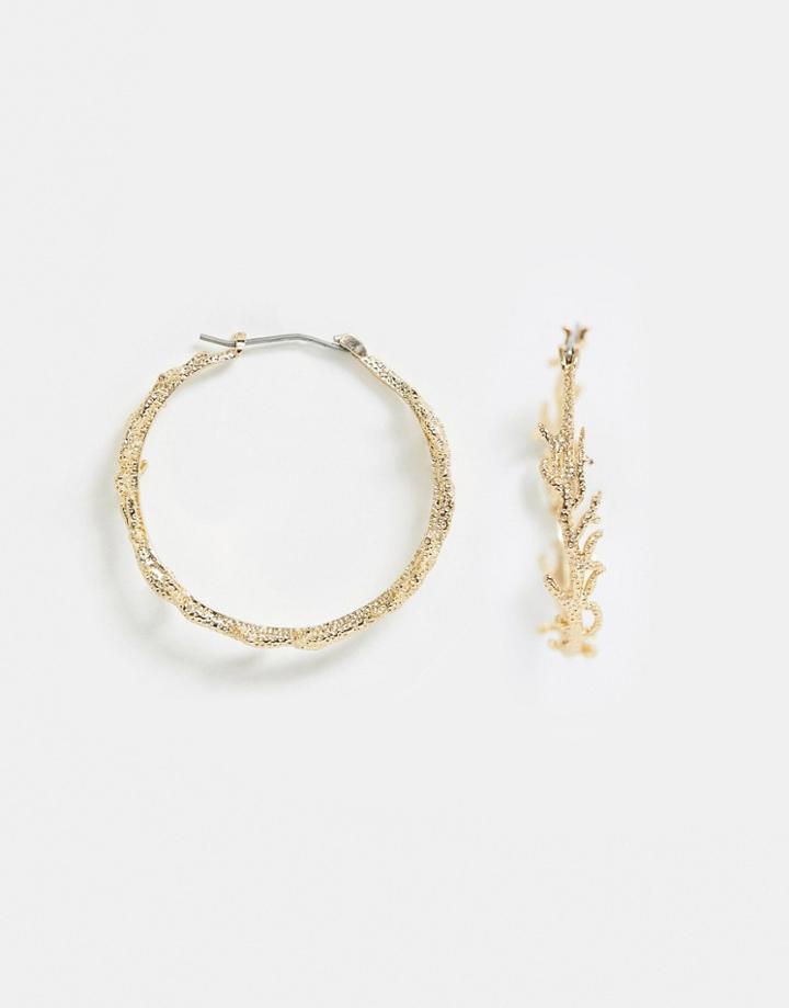 Asos Design Hoop Earrings In Coral Design In Gold - Gold