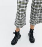 Truffle Collection Wide Fit Chunky Flat Boots - Black