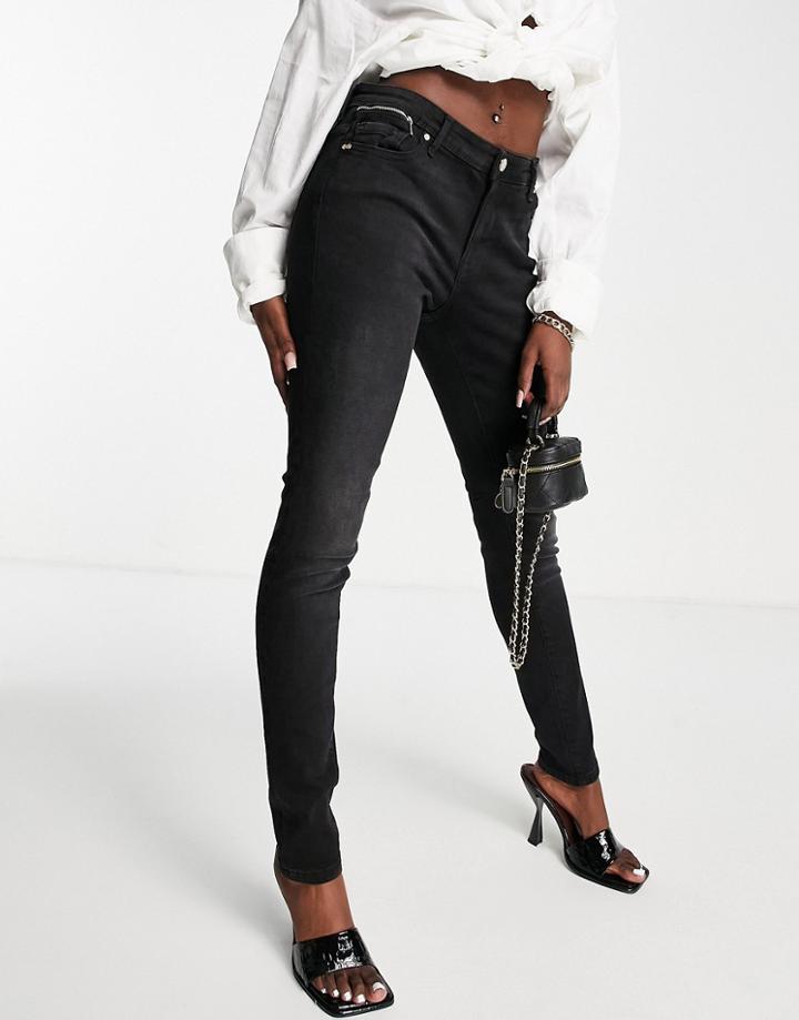 Only Isa Skinny Jeans In Black
